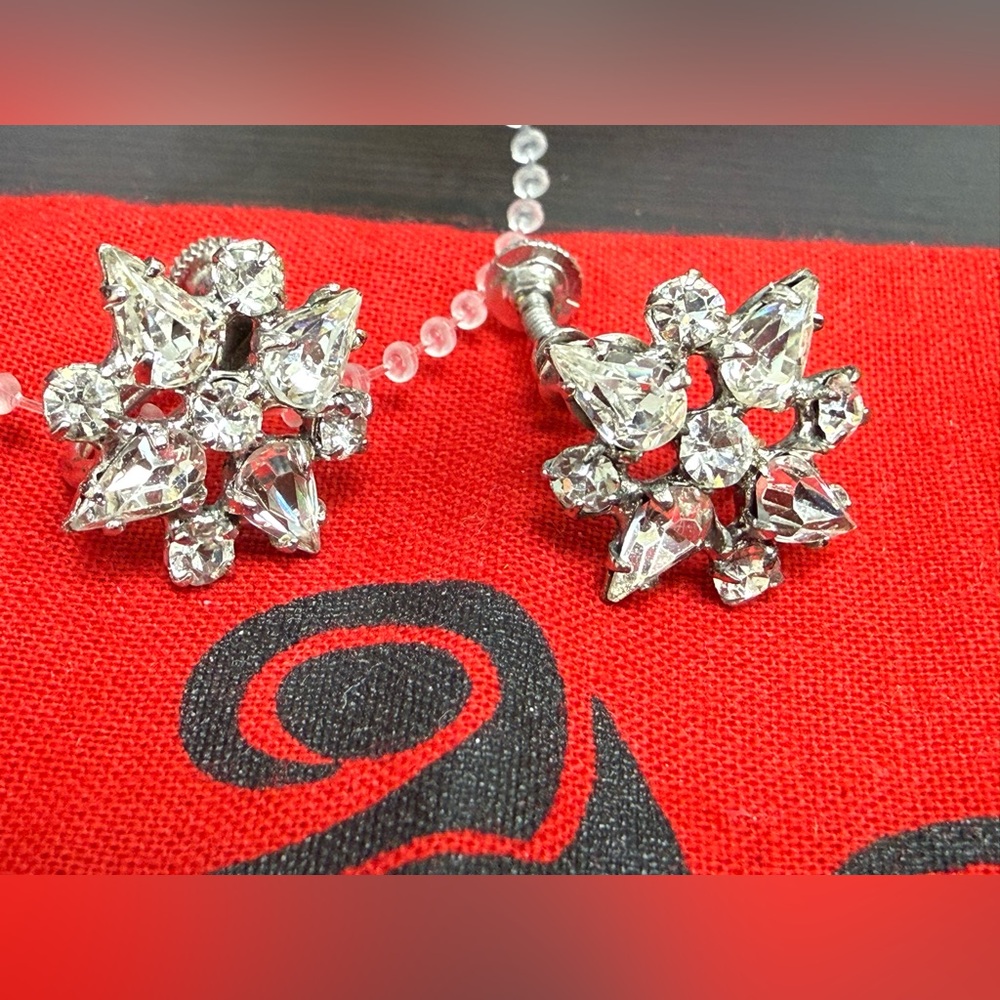 Kramer Screw Back Earrings Clear Rhinestone Silver Tone Starburst Signed Vintage